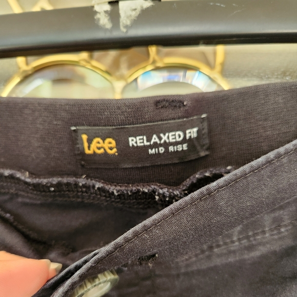Lee Cargo Capris - Picture 4 of 5